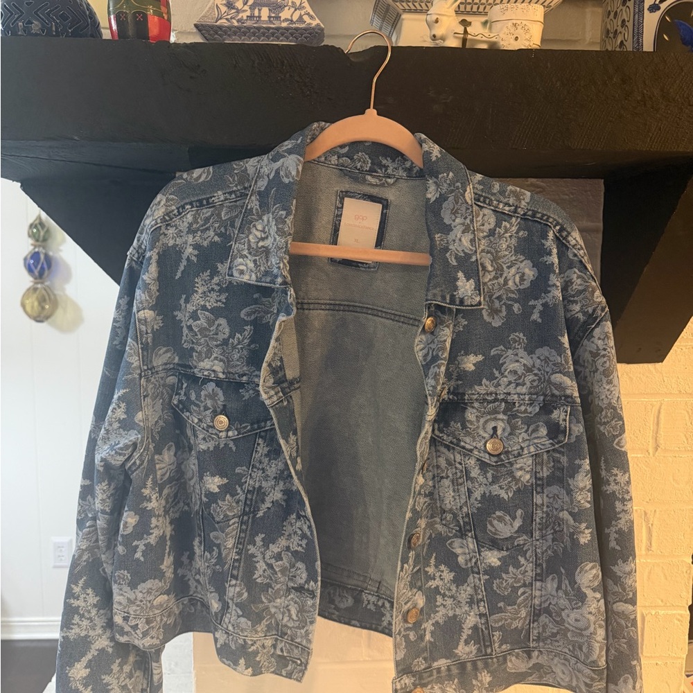 LoveShackFancy/ Gap collab NWT Blue Floral Jean Jacket